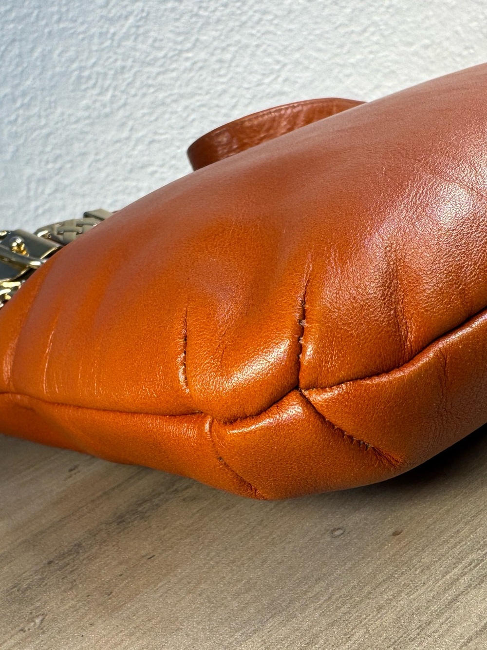 Vintage Ruth Saltz Leather Handbag Unique Two-Knob Spring Frame Closure - Picture 10 of 16